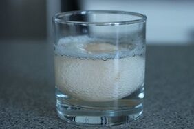 Aposting with apple cider vinegar for mushroom treatment